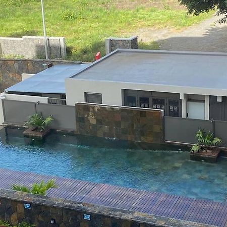 Stylish & Luxury 2-Bed Parkside Apart With Pool Vacoas-Phoenix Buitenkant foto