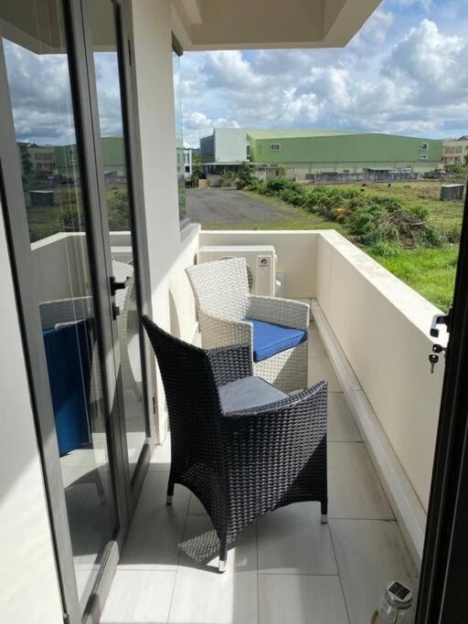 Stylish & Luxury 2-Bed Parkside Apart With Pool Vacoas-Phoenix Buitenkant foto