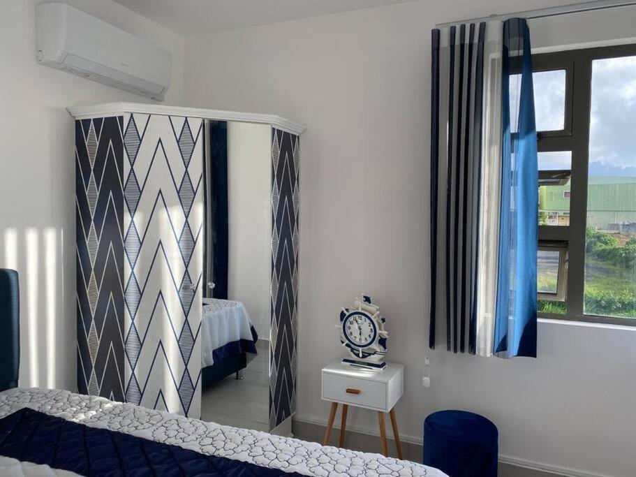 Stylish & Luxury 2-Bed Parkside Apart With Pool Vacoas-Phoenix Buitenkant foto